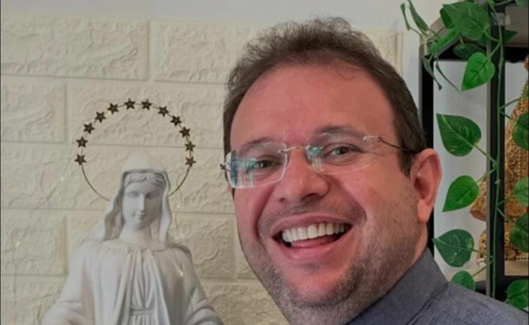 Padre Fabrício Timóteo realiza Show de louvor em Boa Vista Padre Fabrício Timóteo realiza Show de louvor em Boa Vista